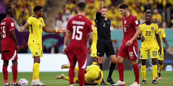 Orsato dà il vantaggio su rigore al Mondiale: tifosi della Roma furiosi, ecco perché