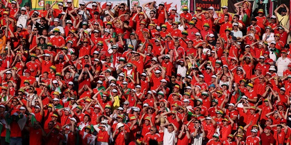 Tragedia ai Mondiali, muore un tifoso del Galles: cosa è successo