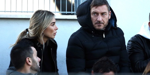 Totti torna a Trigoria con Noemi: ecco cosa ha fatto e perché