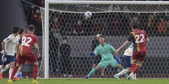 Roma, tifosi perplessi: "Non si può soffrire pure in Giappone, si salva solo Zaniolo"