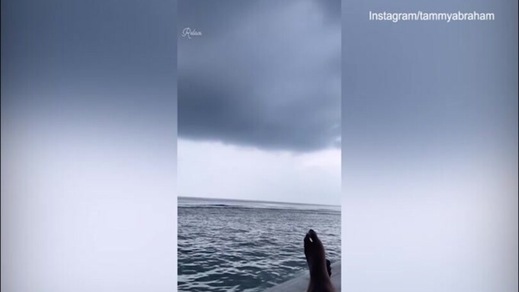 Roma, per Abraham un po' di relax al mare