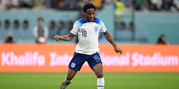 "Inghilterra, Sterling pronto a tornare in Qatar dopo la rapina"