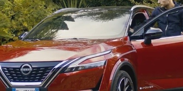 Immobile, passione ibrida con Nissan Qashqai ePower