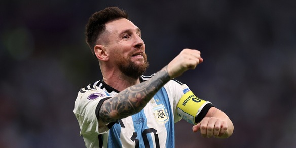 Messi, l'interruttore della luce