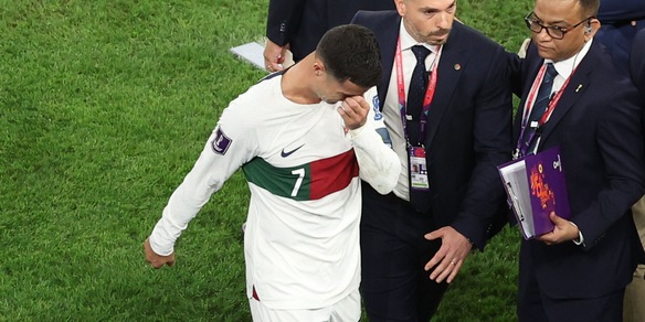 Cristiano Ronaldo potrebbe ritirarsi: un calciatore che lo conosce bene stupisce tutti