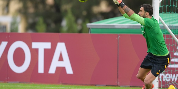 Roma, Wijnaldum torna a sorridere: primo allenamento col guppo