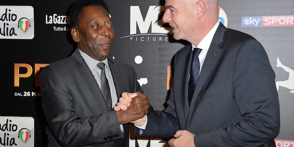 Infantino si inchina a Pelé: "Questo è il giorno che mai avremmo voluto vivere"