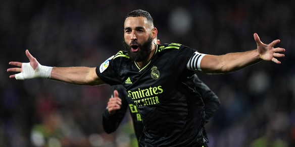 Liga, una doppietta di Benzema regala la vetta al Real Madrid