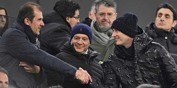 Juve, la linea di Elkann. Torna un uomo che aveva fatto fuori Agnelli Juve, la linea di Elkann. Torna un uomo che aveva fatto fuori Agnelli