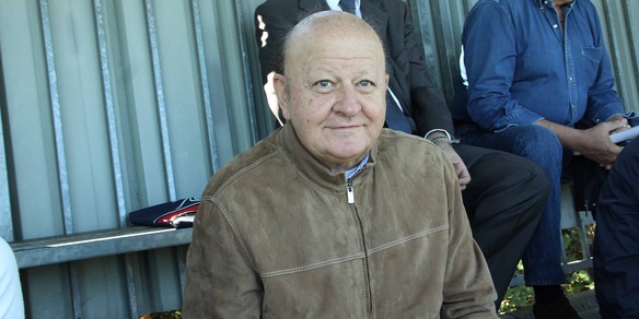 Pensioni dei Vip, Boldi e altri lanciano l'allarme: "Costretti a restituire l’assegno, rischiamo la miseria"