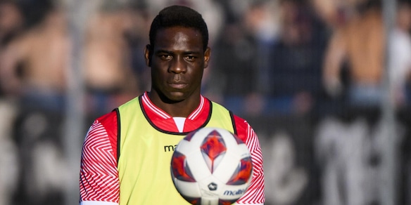 Balotelli show, si offre al Milan e attacca Mancini. Poi la frase sulla Juve...