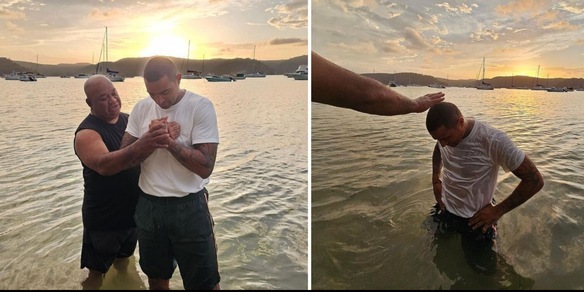 Boateng si fa battezzare in mare a 36 anni: "Gesù è la verità"
