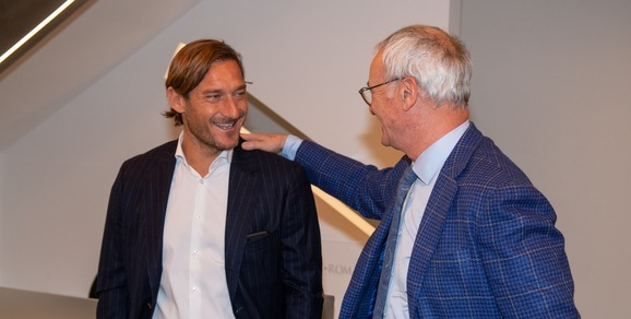 Come arrivò Ranieri a sfidare Mourinho e ad allenare la Roma? Il retroscena di Totti è esilarante