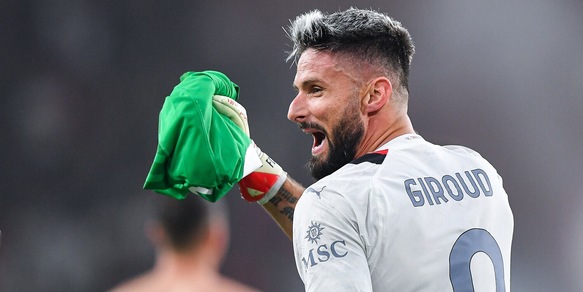 Milan in fuga con le mani