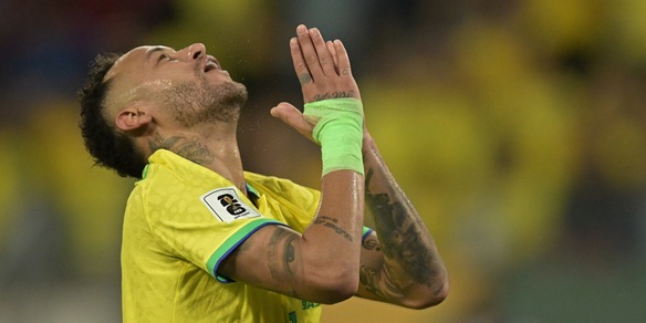 Neymar e il drammatico sfogo social: "Dio, dammi la forza”