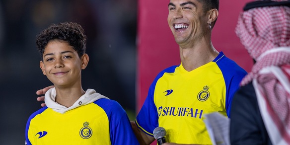 Cristiano Ronado e il piano folle per il figlio: prima l'Al-Nassr, poi...