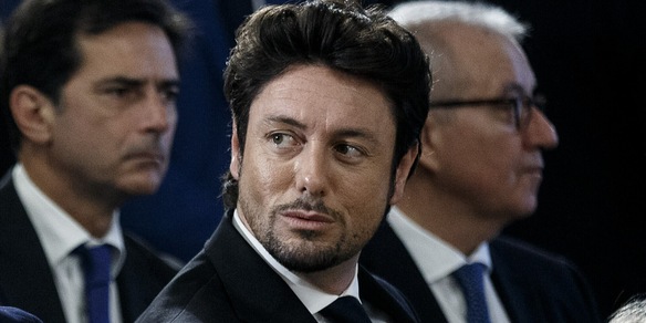 "Giambruno fuori da Mediaset dopo la rottura con Giorgia Meloni"