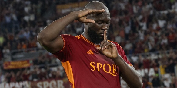 La minaccia a Lukaku dei tifosi dell'Inter: "Via come un ladro". Cosa succederà a San Siro