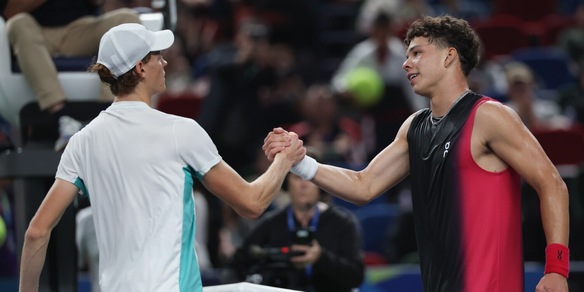 Sinner, oggi la rivincita contro Shelton. E chiede una mano al jet lag