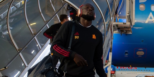 Lukaku show a Fiumicino: le foto con i bambini e il rispetto per i tifosi: cosa è successo