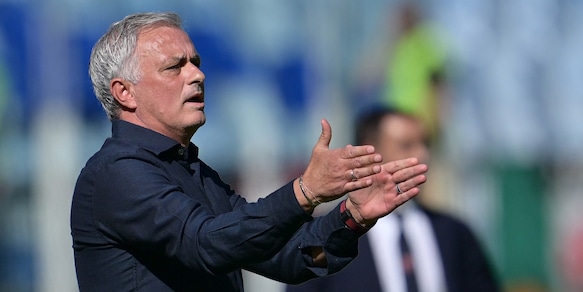 Mourinho attacca: "I tifosi della Roma non sono scemi". Con chi ce l'ha