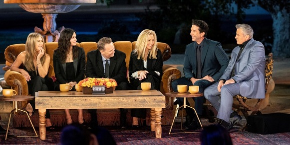 Matthew Perry, le parole strazianti dei compagni di Friends: "Siamo devastati"