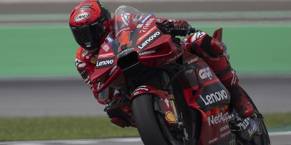 MotoGP: Bagnaia conquista la pole position in Malesia davanti a Martin