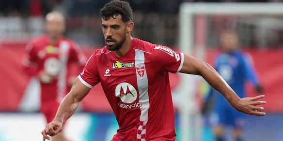 Roma, è caccia al difensore: contatti con il Monza per Pablo Marí