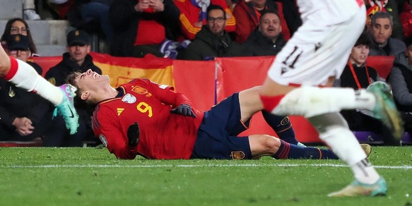 Infortunio Gavi, quanto paga la Fifa al Barcellona. Le cifre e cosa dice la polizza