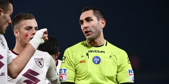 Bologna-Torino, la moviola: Colombo non convince