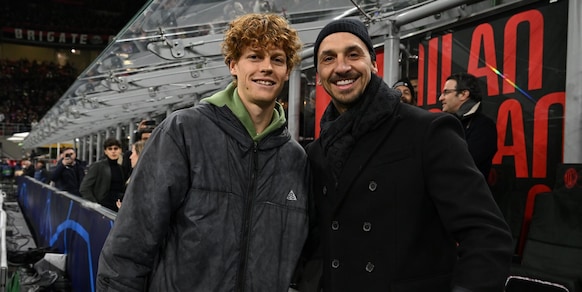 Sinner tifa Milan a San Siro: l'abbraccio con Ibrahimovic prima della Champions