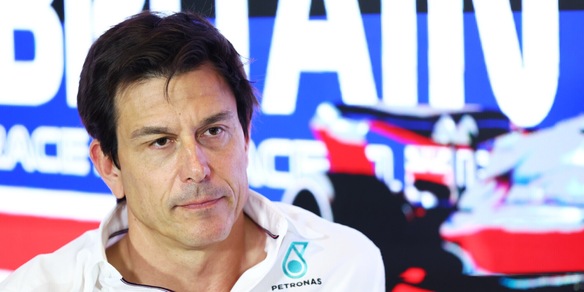 F1, bufera su Toto Wolff: indagato dalla FIA per conflitto di interessi