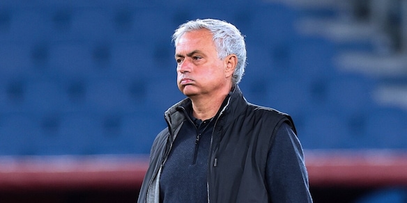 Roma, Mourinho libero