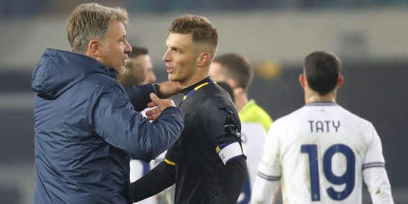 Caos Verona-Lazio, sfiorata la rissa nel tunnel: Baroni infuriato. La ricostruzione