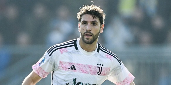 Juve, sospiro di sollievo per Locatelli e Alex Sandro: le ultime