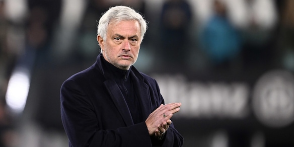 Mourinho: "Serve rispetto quando si parla della Roma"