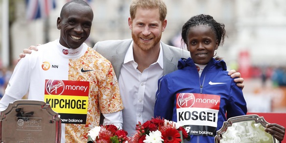 Anche Eliud Kipchoge sarà alla Maratona di Londra con tutti i migliori