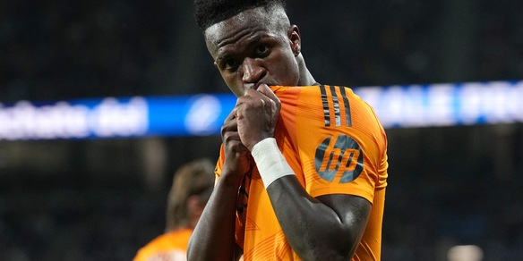 Liga, i legni salvano il Real Madrid, poi ci pensano Vincius e Mbappé dal dischetto