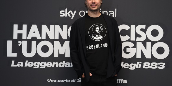 Hanno Ucciso l'Uomo Ragno, la recensione della serie sugli 883