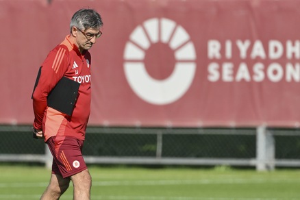 La Roma si allena dopo la batosta: Juric con lo sguardo cupo