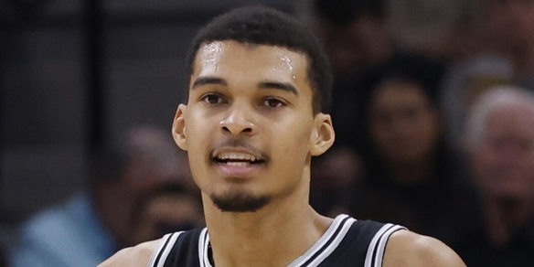 Nba, Wembanyama show trascina gli Spurs. Bucks in crisi: quarto ko di fila