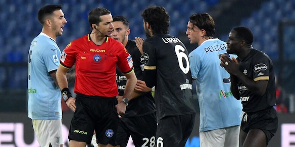 Cagliari sconcertato con gli arbitri dopo la Lazio: la telefonata furiosa all’Aia