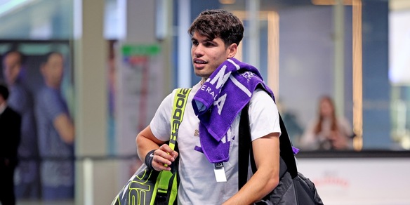 Alcaraz, la sfida a Sinner sugli Slam: "Lo prometto, se vinco in Australia...."