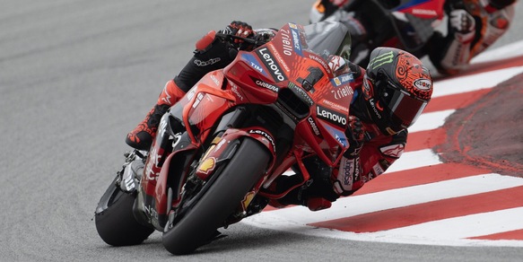 Bagnaia in pole position a Barcellona, Martin parte quarto