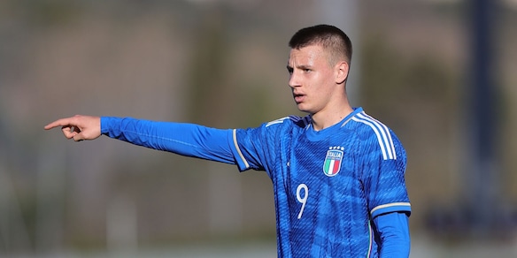 Italia U19, Camarda e Mannini trascinano gli Azzurrini: passaggio del turno a un passo
