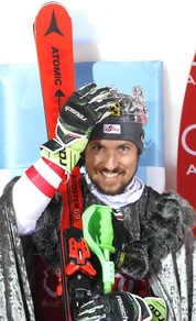 Sci, Hirscher cade in allenamento e si rompe il crociato, il ritiro è sempre più vicino