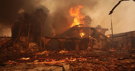 Nba, Lakers-Hornets non si gioca: gli incendi a Los Angeles fanno paura