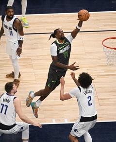 Nba: Edwards trascina Minnesota, Dallas supera Oklahoma