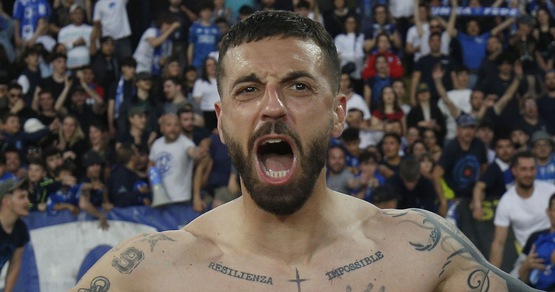 Ciccio Caputo si ritira, l'emozionante annuncio: "Non è un addio ma un nuovo inizio"