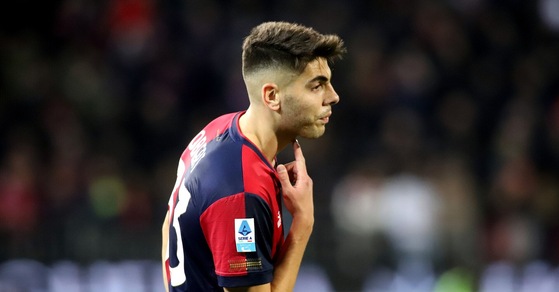 Obert blindato fino al 2029: "Sento Cagliari sempre più mia"